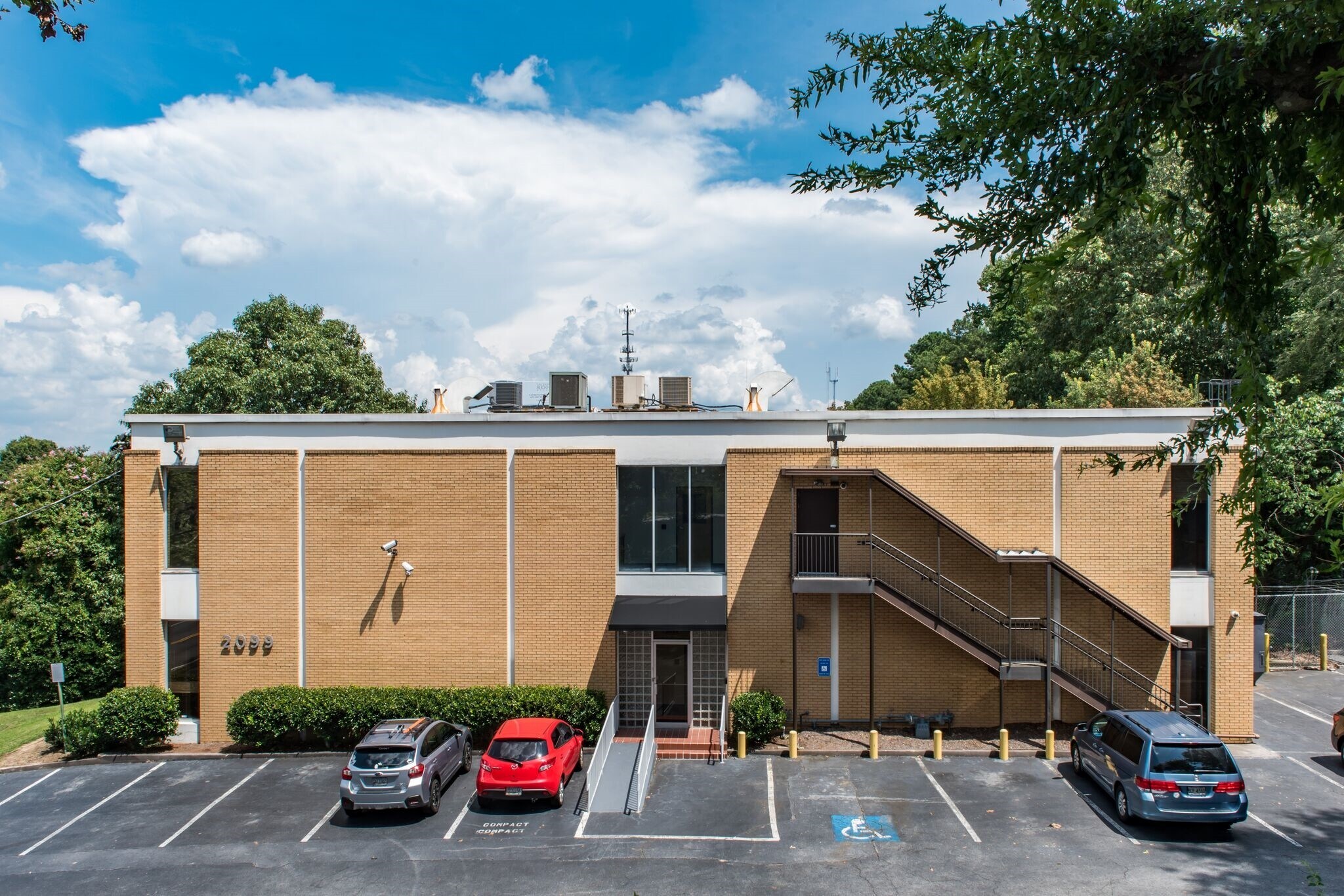 2099 Monroe Dr NE, Atlanta, GA for lease Building Photo- Image 1 of 12