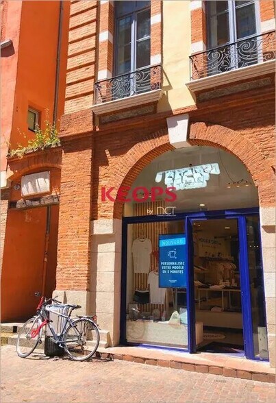 Retail in Toulouse for lease - Building Photo - Image 2 of 3