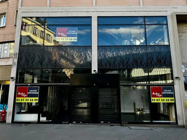 Retail in Strasbourg for lease - Building Photo - Image 1 of 21
