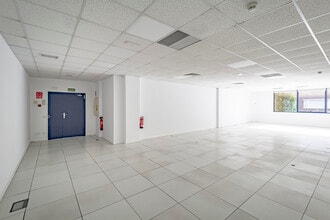 Calle Valle de Alcudia, 1, Las Rozas de Madrid, Madrid for lease Interior Photo- Image 2 of 8