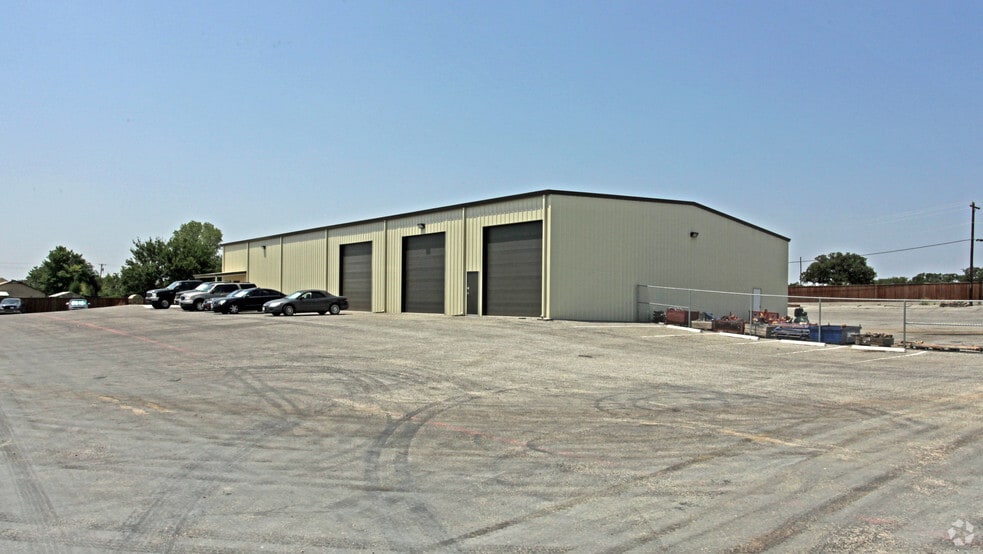 1832 Ranger Hwy, Weatherford, TX for lease - Building Photo - Image 2 of 9