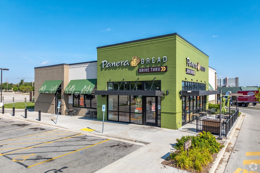 3511 S 27th, Milwaukee, WI for sale - Primary Photo - Image 1 of 18