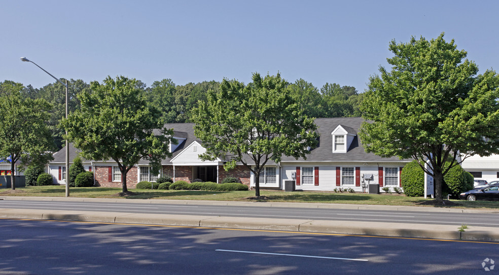 12829 Jefferson Ave, Newport News, VA for sale - Primary Photo - Image 1 of 1