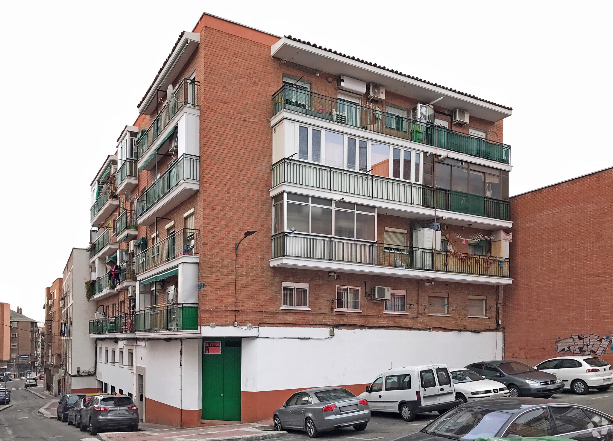 Calle Ramón Esteban, 12, San Sebastián de los Reyes, Madrid for sale Primary Photo- Image 1 of 3