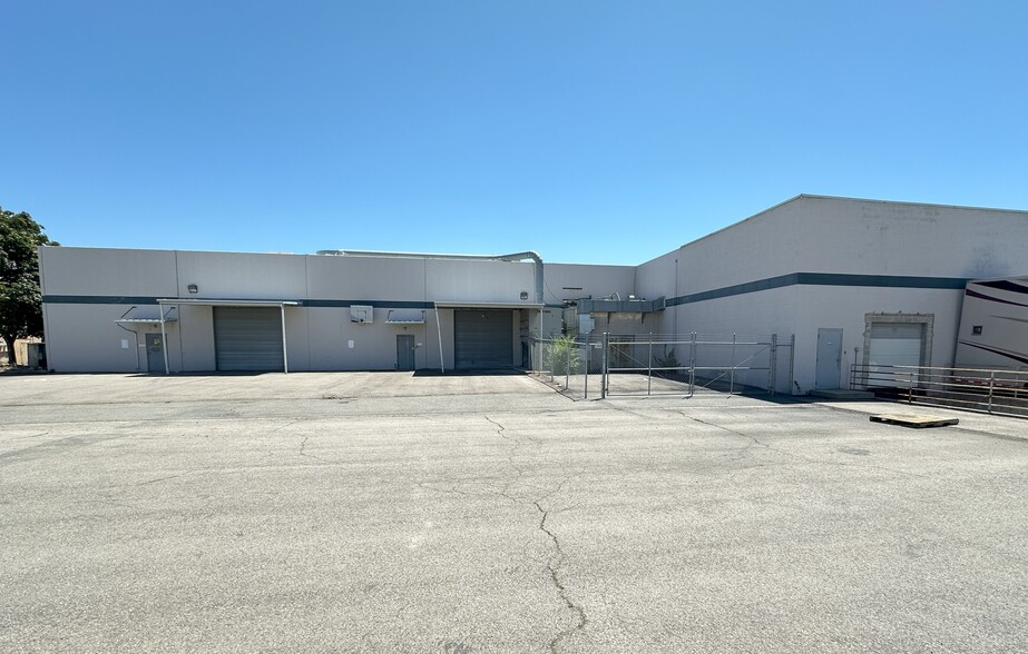 1774-1776 W 2300 S, Salt Lake City, UT for lease - Building Photo - Image 1 of 11