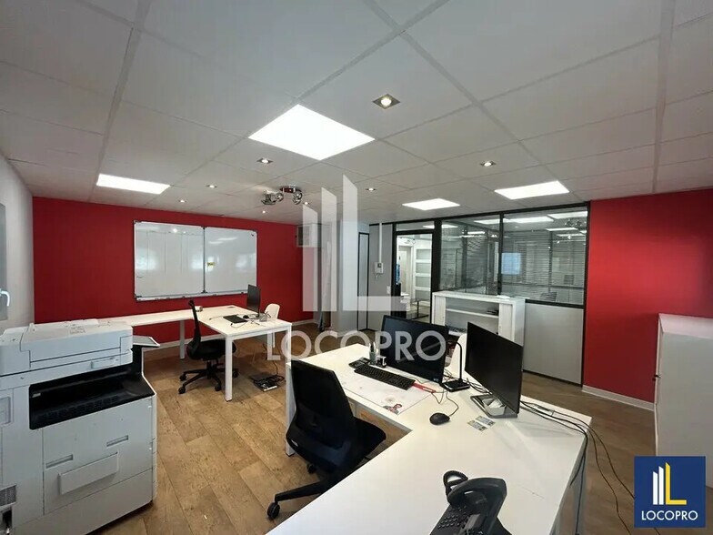 Office in Nice for sale - Interior Photo - Image 3 of 13