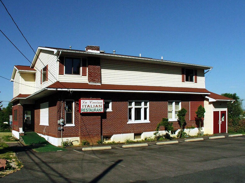 4558 Crackersport Rd, Allentown, PA for sale - Primary Photo - Image 1 of 1