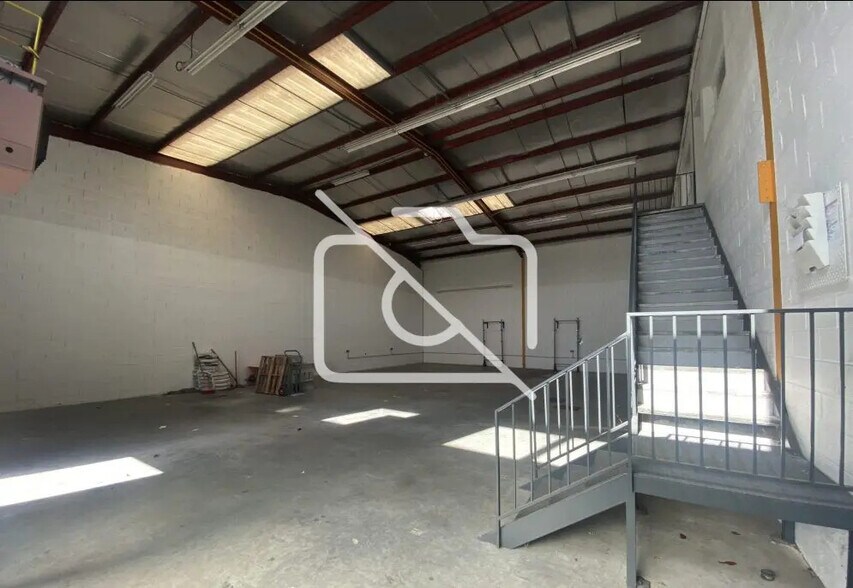 Industrial in Mitry-Mory for lease - Interior Photo - Image 3 of 3