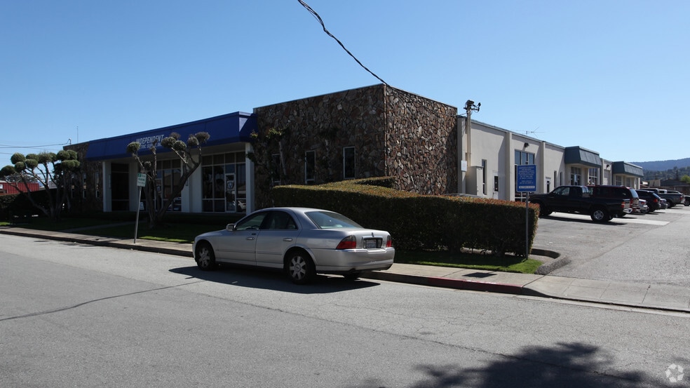 1021-1045 Howard Ave, San Carlos, CA for lease - Building Photo - Image 3 of 15