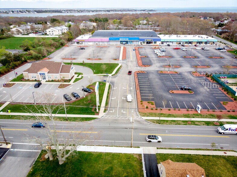 718 Dartmouth St Dartmouth Ma 02748 Retail For Lease Loopnet Com