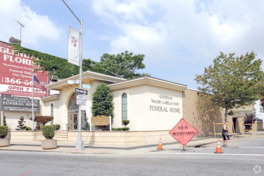 70-17 Cooper Ave, Glendale, NY for sale - Primary Photo - Image 1 of 1