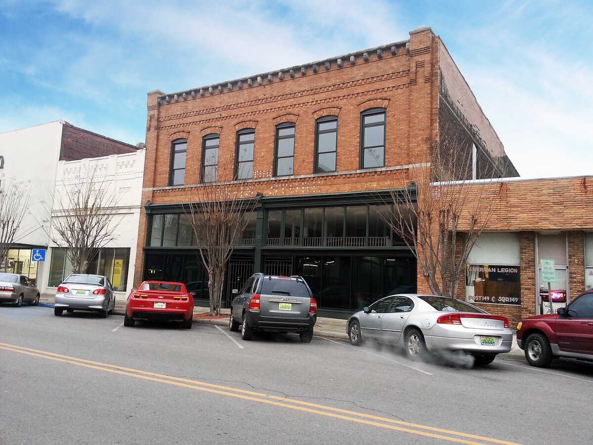 1922 3rd Ave N, Bessemer, AL 35020