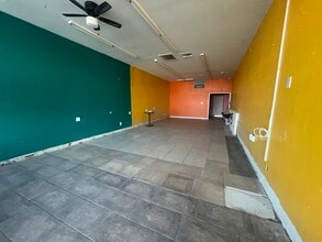 12416 N 28th Dr, Phoenix, AZ for lease Interior Photo- Image 1 of 1