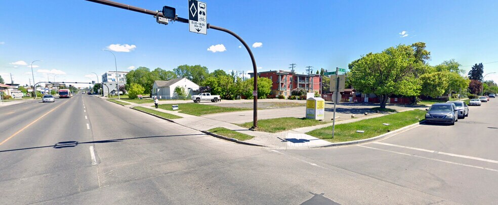 1906 Centre St NE, Calgary, AB for sale - Building Photo - Image 2 of 2