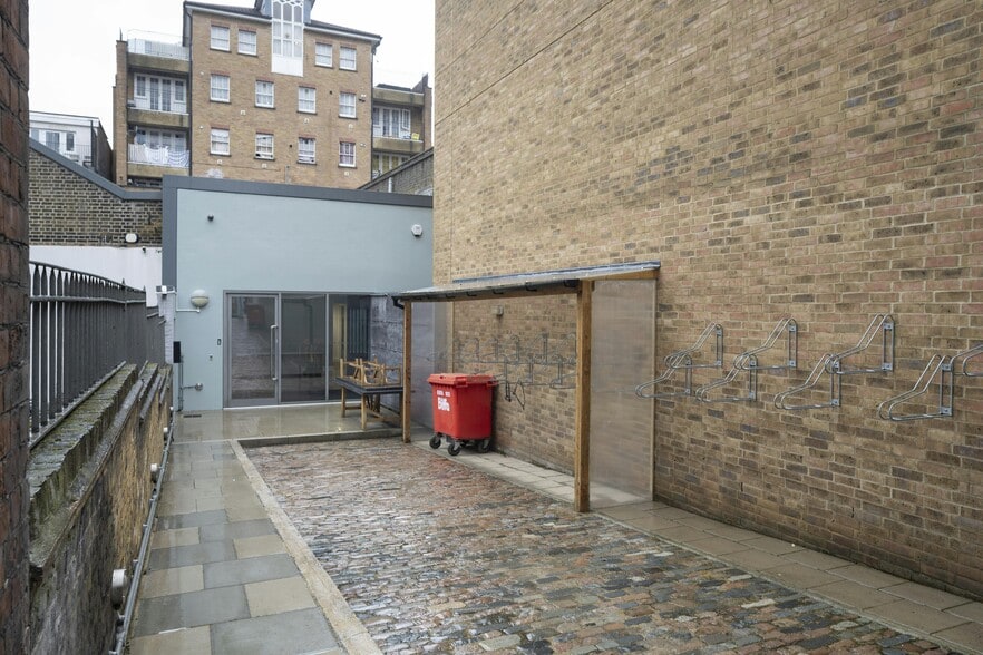 40 Churchway, London for lease - Building Photo - Image 3 of 12