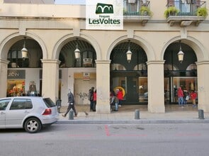 Avinguda de les Voltes, 27, La Bisbal d'Empordà, Gerona for lease Building Photo- Image 2 of 11