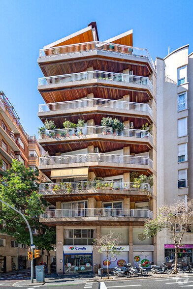 Carrer de Copèrnic, 47, Barcelona, Barcelona for lease - Building Photo - Image 2 of 2