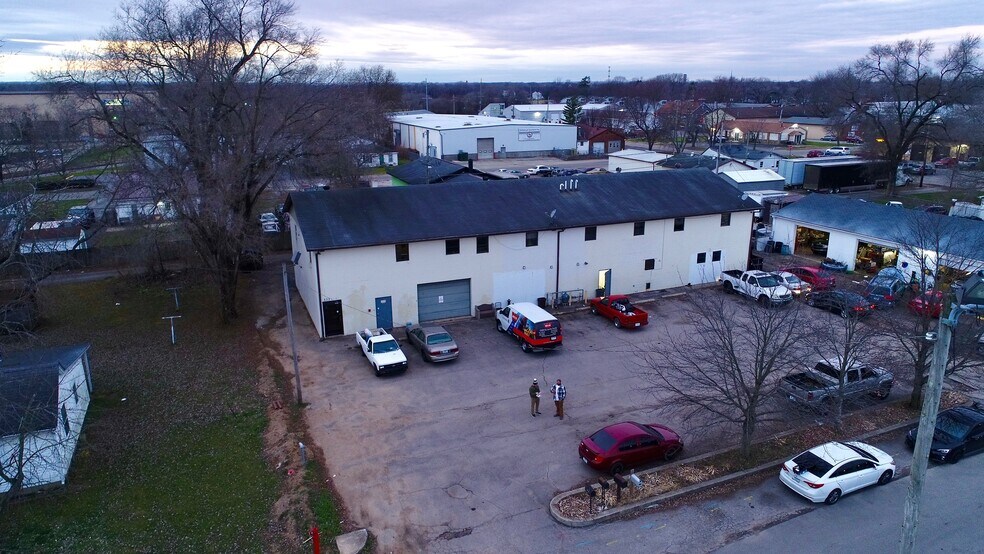 522 S Cherry St, Columbus, IN for sale - Primary Photo - Image 1 of 1