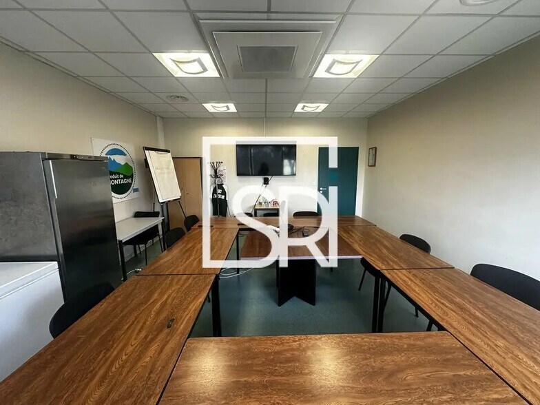 Office in Aubière for lease - Building Photo - Image 1 of 9