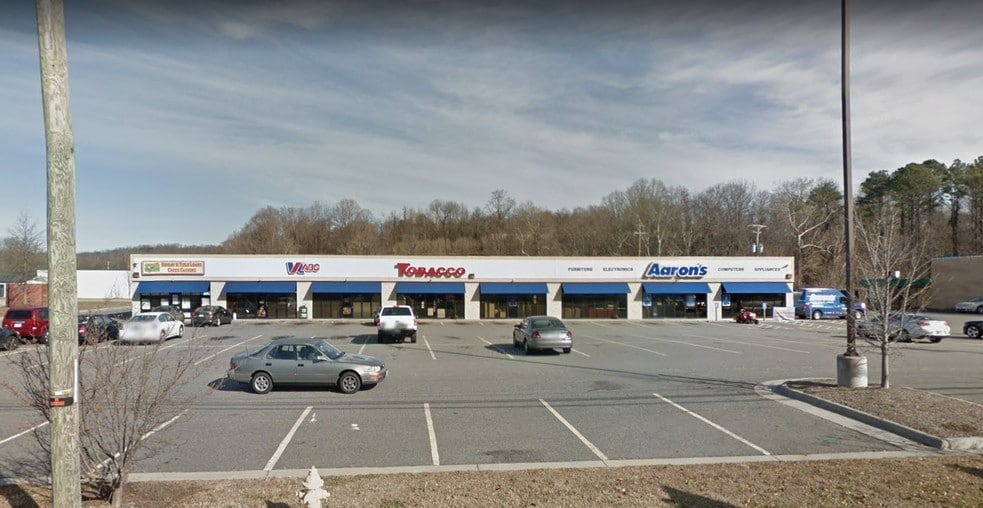 2777-2801 Greensboro Rd, Martinsville, VA for lease - Building Photo - Image 3 of 6