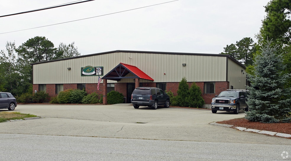 14 Chenell Dr, Concord, NH for lease - Building Photo - Image 3 of 4