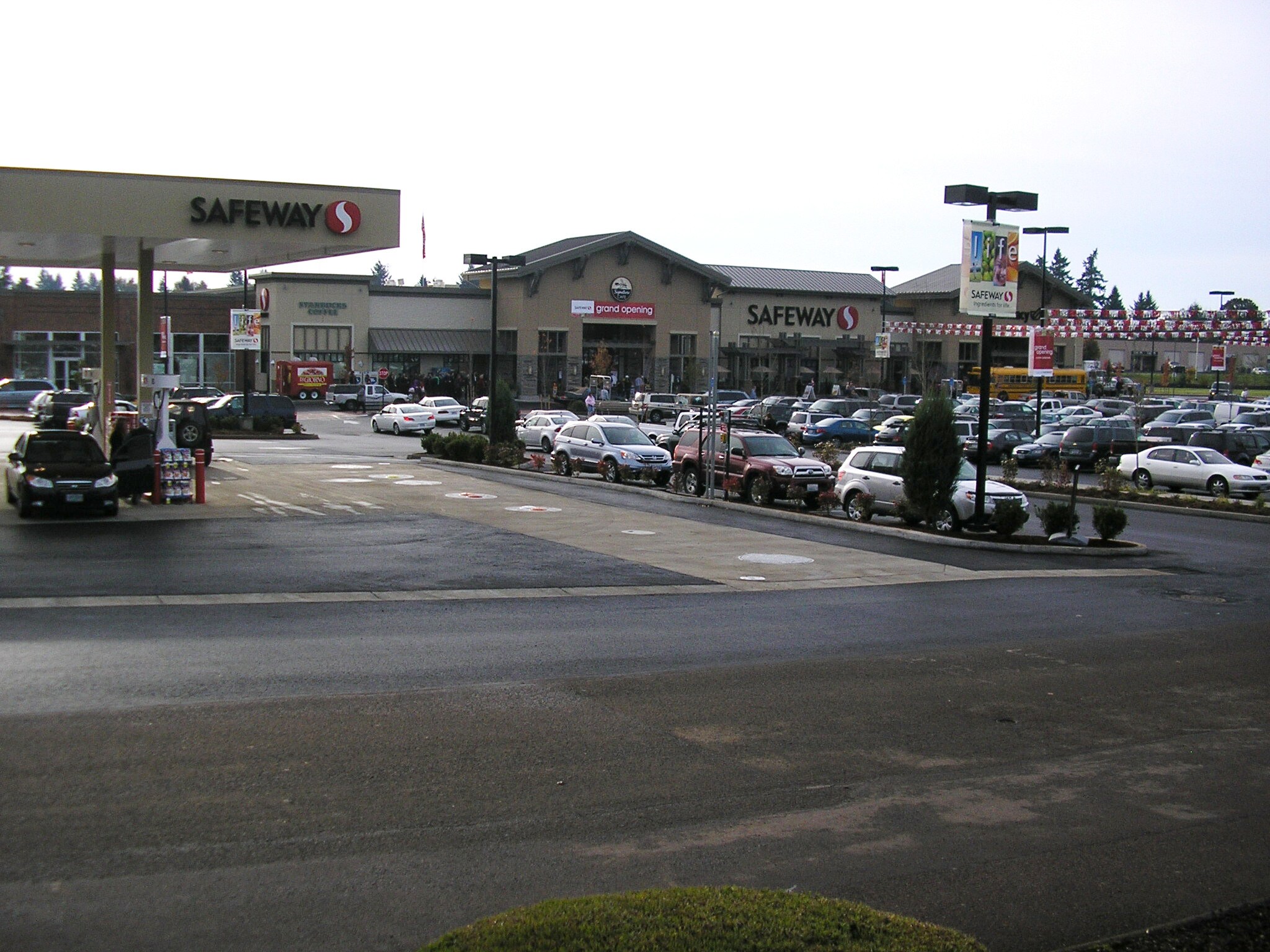 1500 Molalla Ave, Oregon City, OR 97045 Hilltop Mall