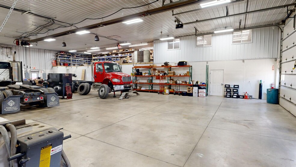 W1970 Industrial Dr, Freedom, WI for sale - Interior Photo - Image 2 of 19