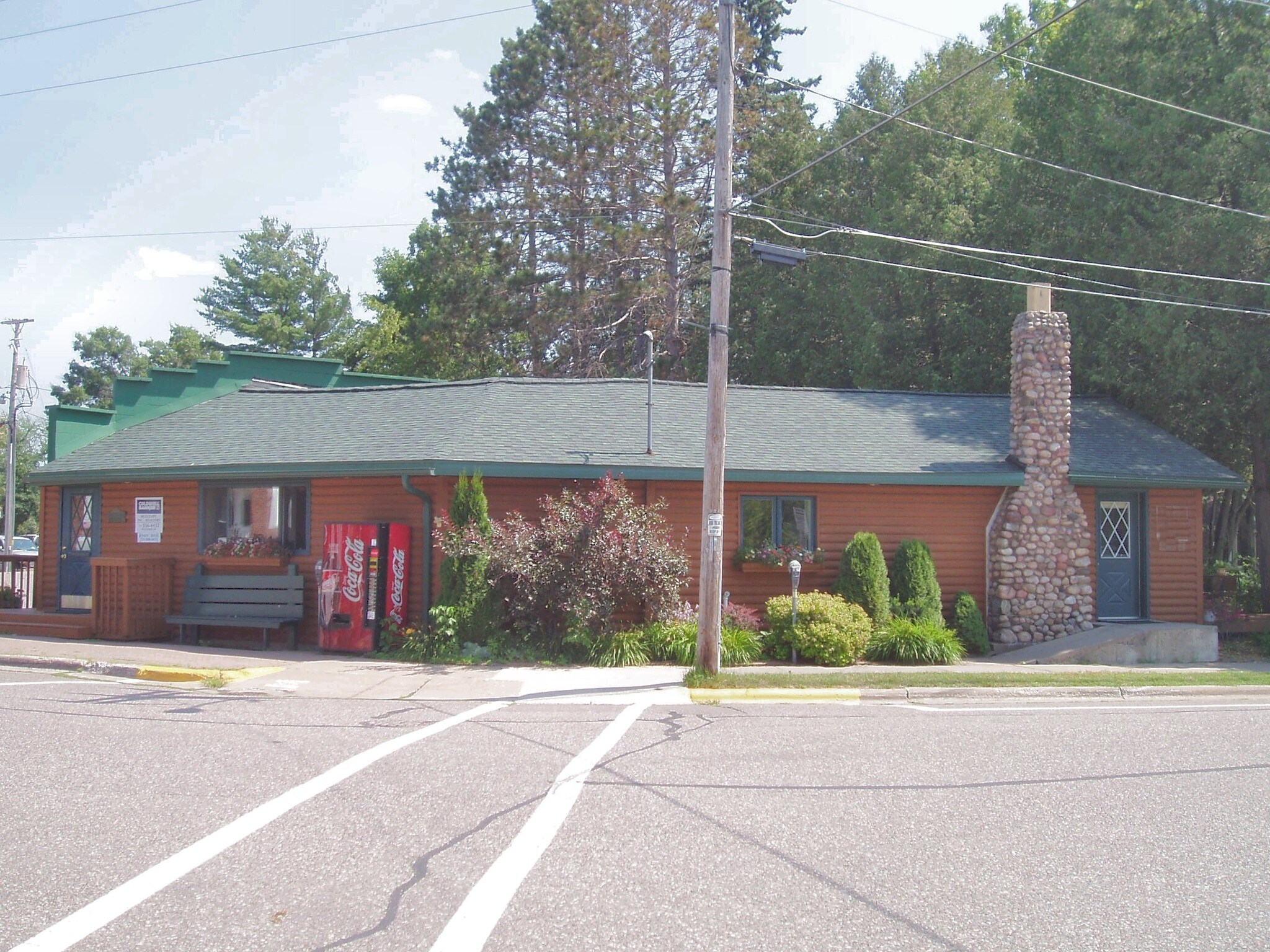 201 W Chicago Ave, Minocqua, WI for sale Primary Photo- Image 1 of 1