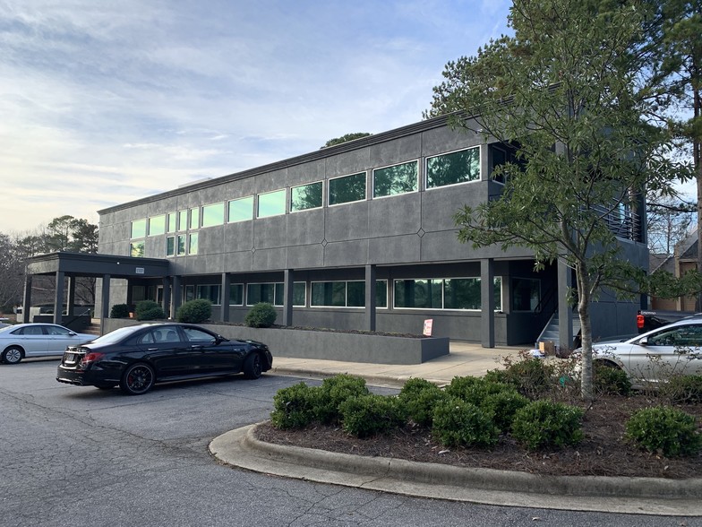 6736 Falls Of Neuse Rd, Raleigh, NC for lease - Building Photo - Image 2 of 21