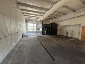 355 Morthland Dr, Valparaiso, IN for lease Interior Photo- Image 2 of 13