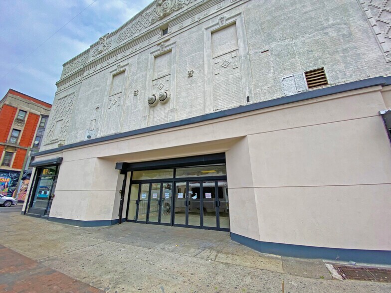 1085 Flatbush Ave, Brooklyn, NY for sale - Building Photo - Image 1 of 1