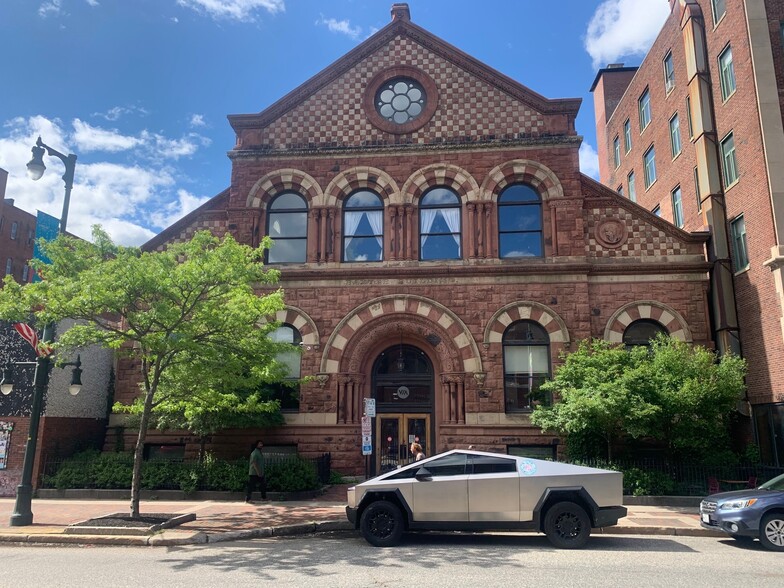 619 Congress St, Portland, ME for lease - Building Photo - Image 1 of 8