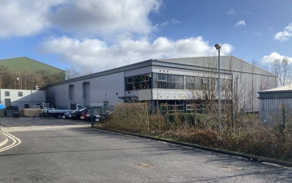 Holbrook Close, Sheffield for sale - Primary Photo - Image 1 of 1