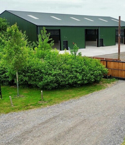 Unit A, Godington Buildings, Bicester for lease - Building Photo - Image 1 of 8