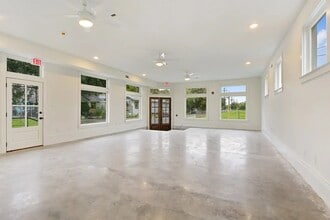 4999 Burgundy St, New Orleans, LA for lease Interior Photo- Image 2 of 4