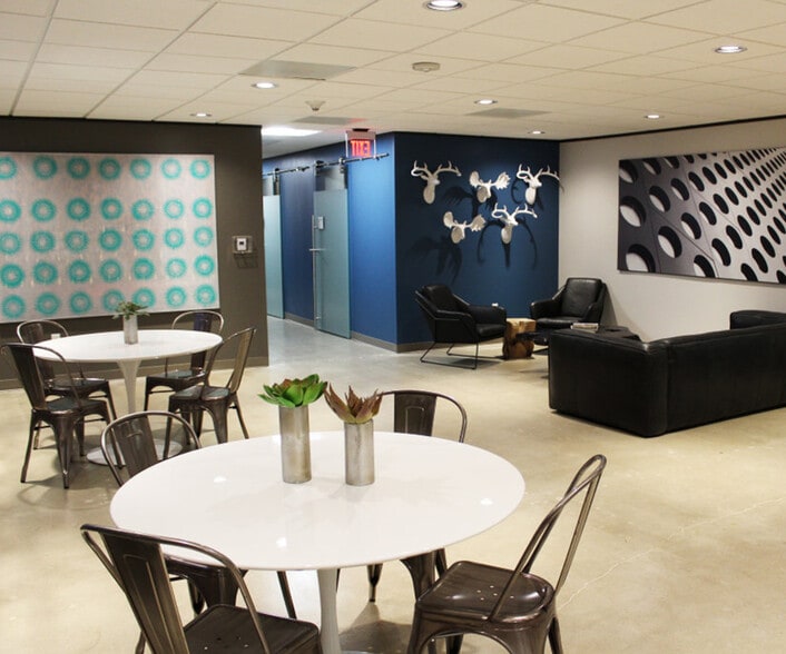 2323 S Voss Rd, Houston, TX for lease - Interior Photo - Image 1 of 5