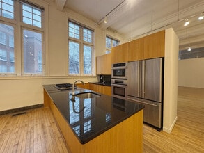 2026 Murray Hill Rd, Cleveland, OH for lease Interior Photo- Image 1 of 5