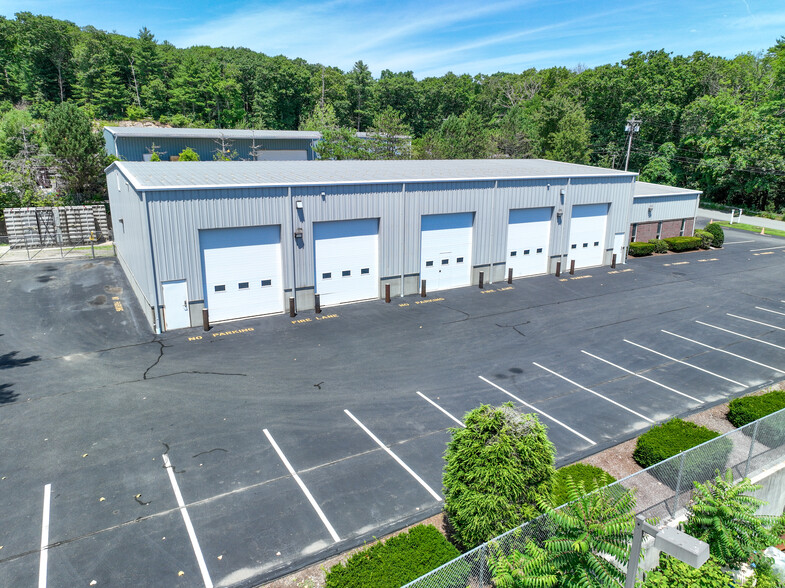 69 E Belcher Rd, Foxboro, MA for lease - Building Photo - Image 1 of 9