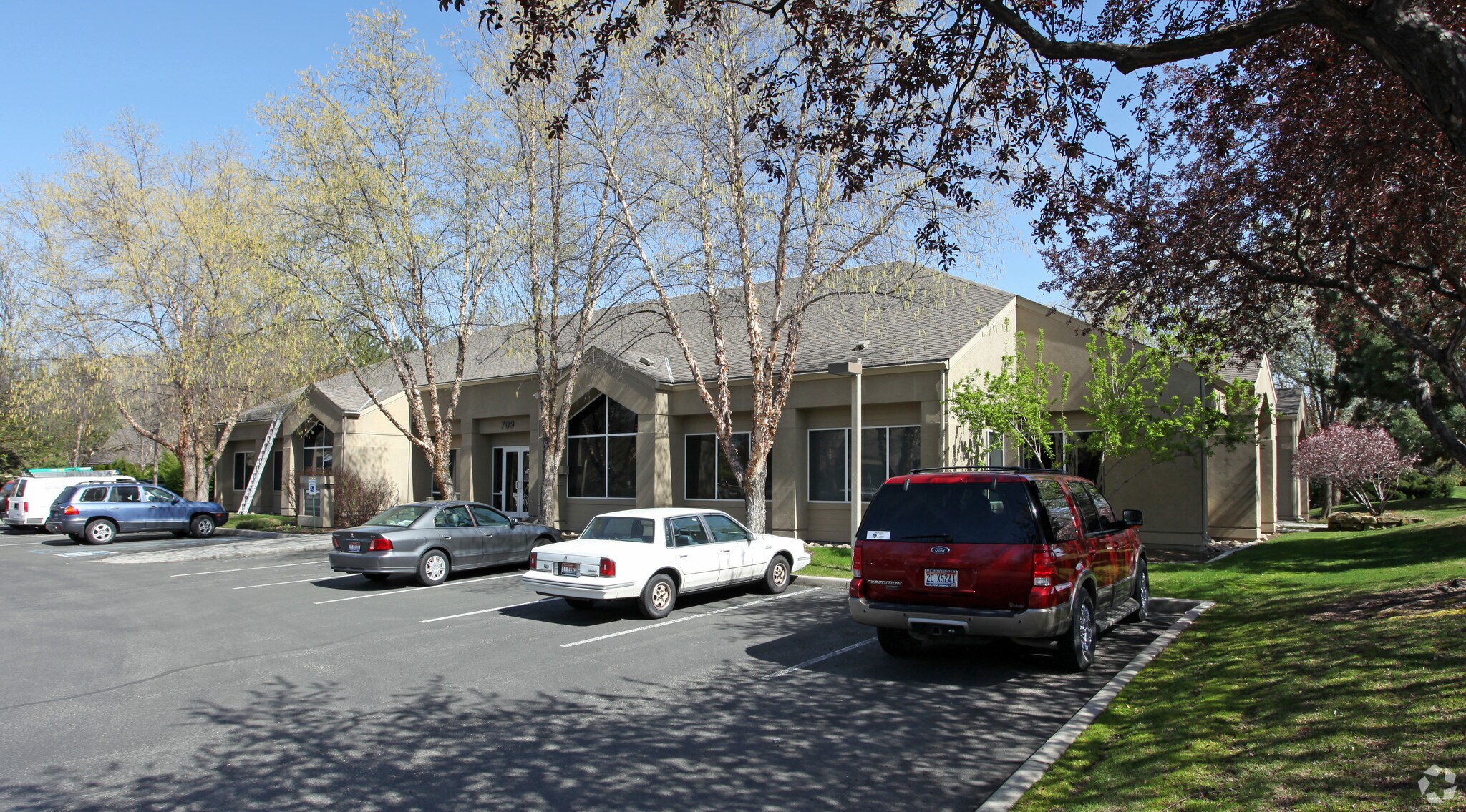 709 E Riverpark Ln, Boise, ID for sale Primary Photo- Image 1 of 1