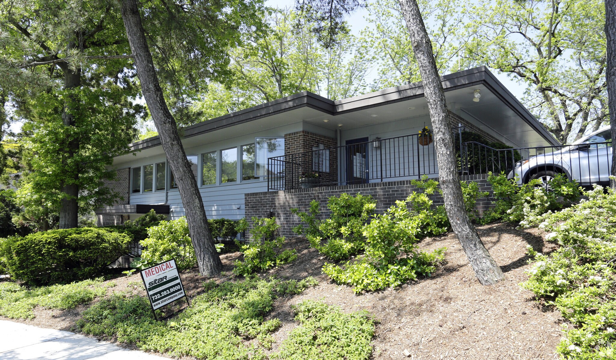 10-12 Parrott Mill Rd, Chatham, NJ for sale Primary Photo- Image 1 of 1