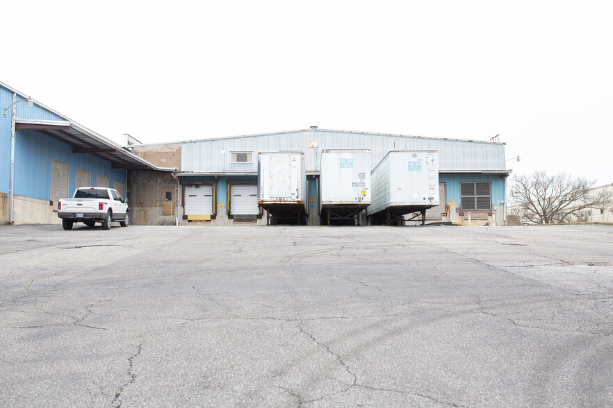 1550 Phillips St, Dyersburg, TN for lease - Building Photo - Image 3 of 17