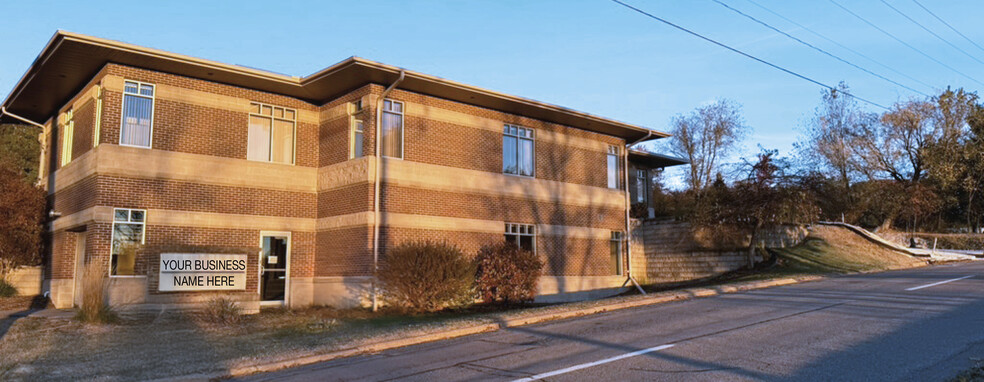 402 N 28th Ave, Wausau, WI for lease - Building Photo - Image 1 of 12