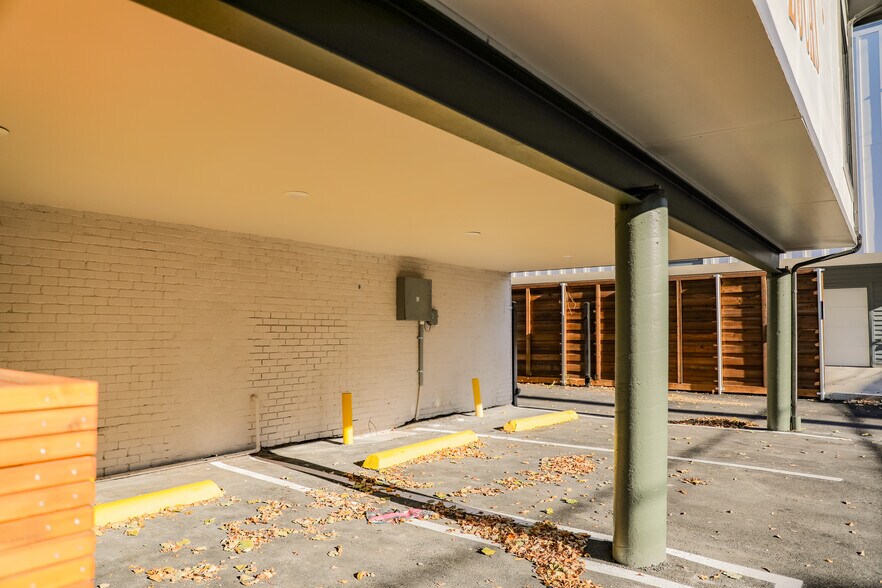 2909 Lucas Dr, Dallas, TX 75219 2909 Lucas