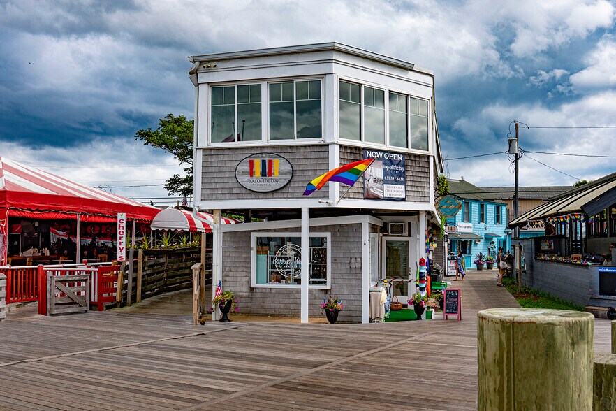 1 Dock Walk, Cherry Grove, NY 11782