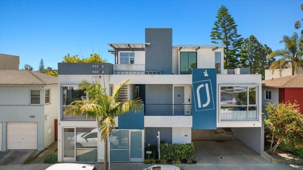 930-932 Manhattan Beach Blvd, Manhattan Beach, CA for sale - Primary Photo - Image 1 of 73