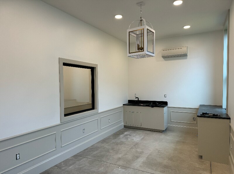 110 Stillwell Ave, Tillamook, OR for lease Interior Photo- Image 1 of 2