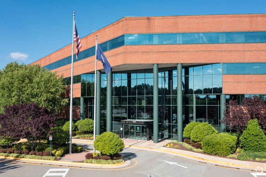 10300 Spotsylvania Ave, Fredericksburg, VA for sale - Primary Photo - Image 1 of 1