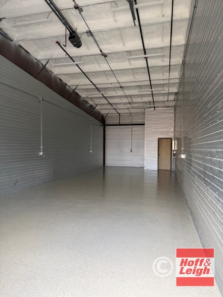 2510 Canada Dr Canada, Colorado Springs, CO for sale - Interior Photo - Image 2 of 7