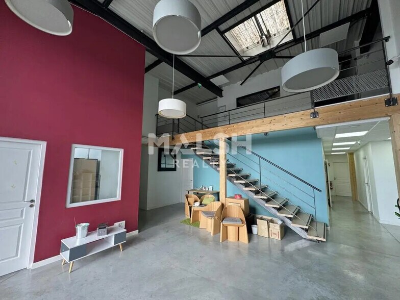 Retail in Saint-Étienne for lease - Interior Photo - Image 1 of 5