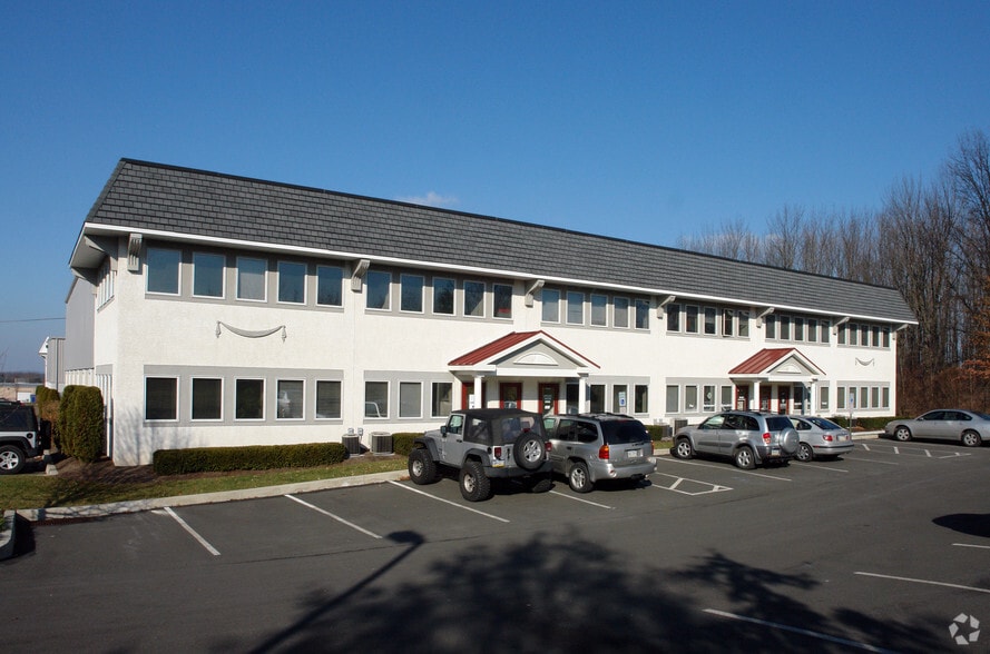 6151-6191 Kellers Church Rd, Pipersville, PA for lease - Building Photo - Image 1 of 3